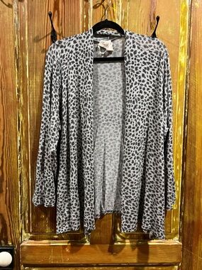 Gray Leopard Print Open Front Cardigan